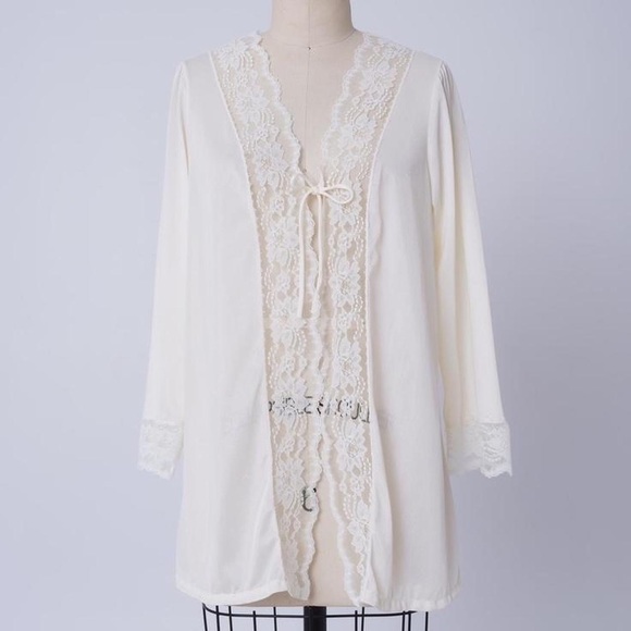 Undercoverwear Other - 80s Lace Robe Top